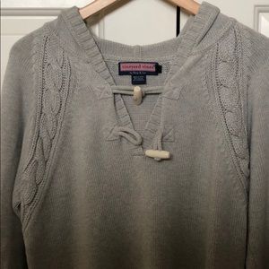 Vineyard Vines sweater